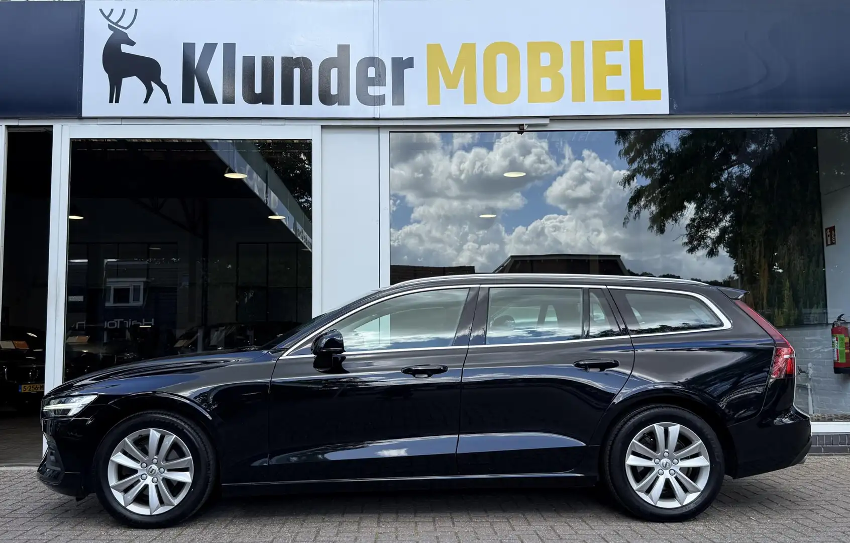 Volvo V60 2.0 B4 Business Pro |Navi|BLIS|DAB| Negro - 2