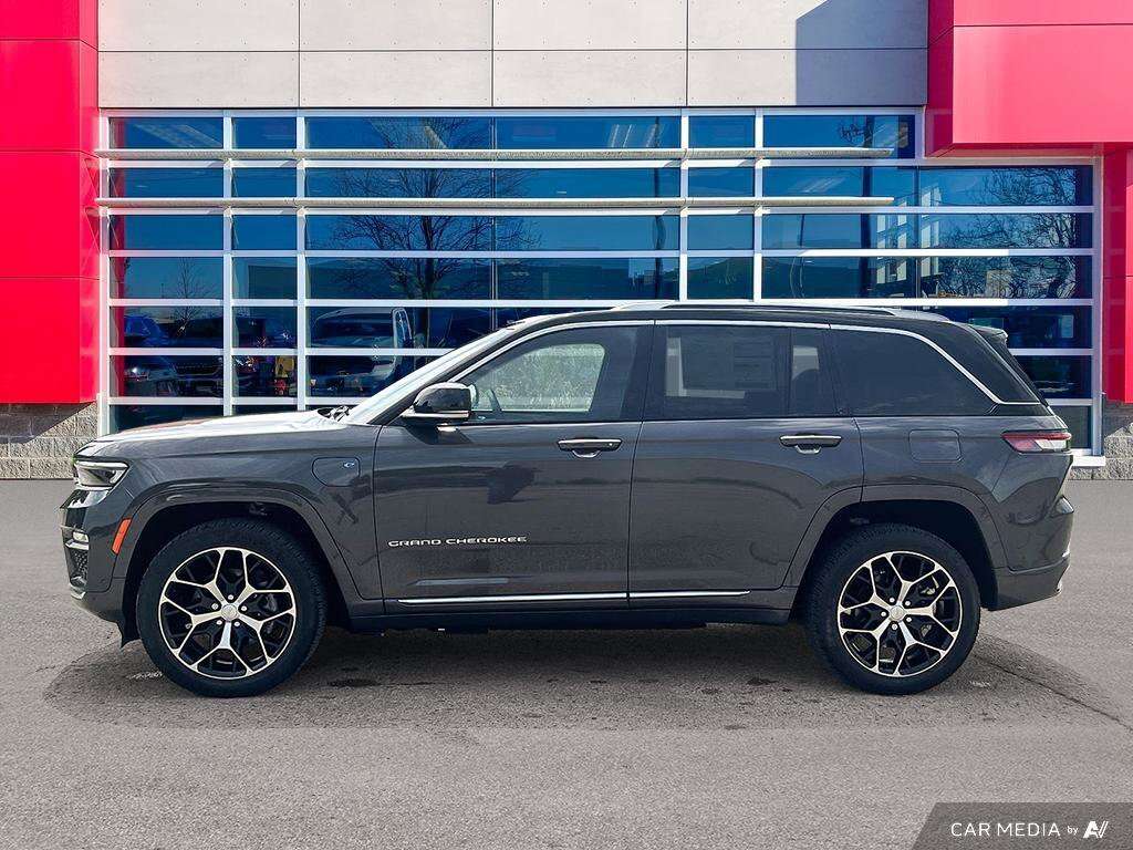 2023 Jeep Grand Cherokee Summit Reserve | Navigation | Leather | Sunroof | — снимка 1