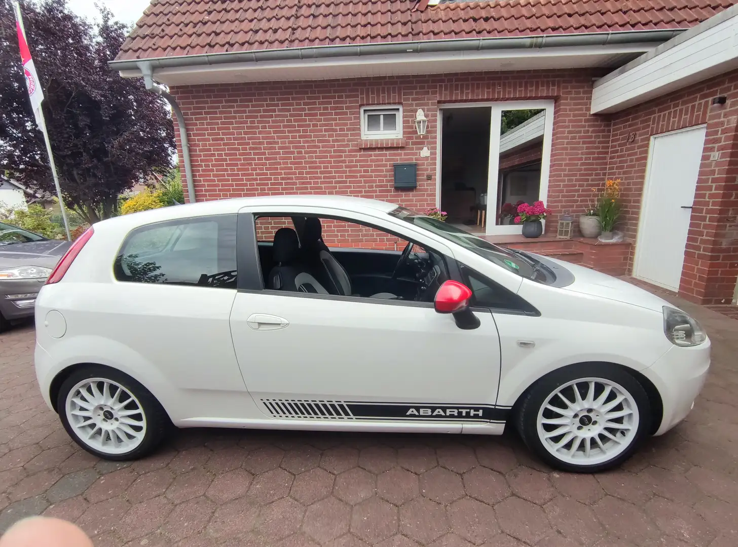 Fiat Grande Punto Weiß - 2