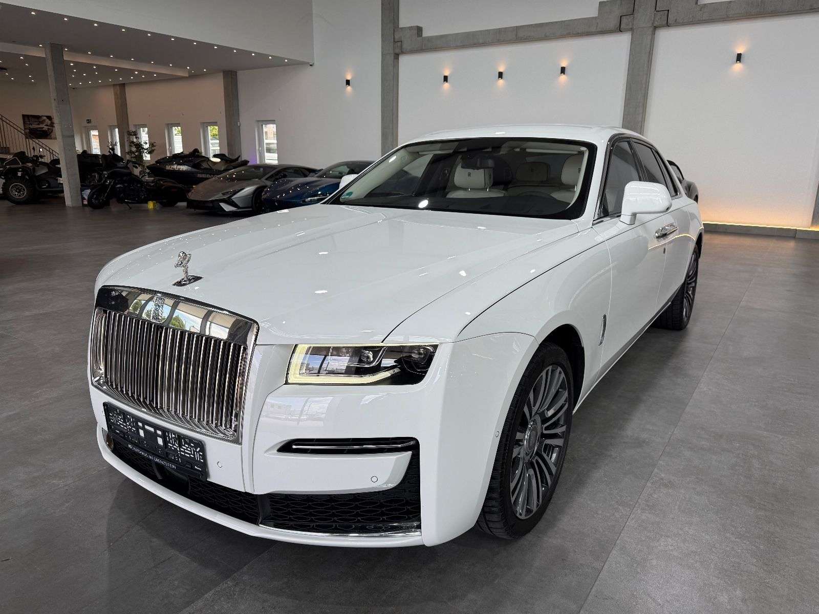 Second hand Rolls Royce Ghost 