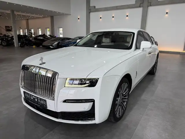 Rolls-Royce Ghost *Top Panel*HUD*360°*Sternenhimmel*