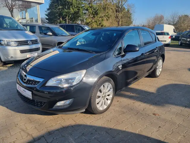 Opel Astra Astra Fließheck  5-Türer 1.4 Turbo 150 Jahre