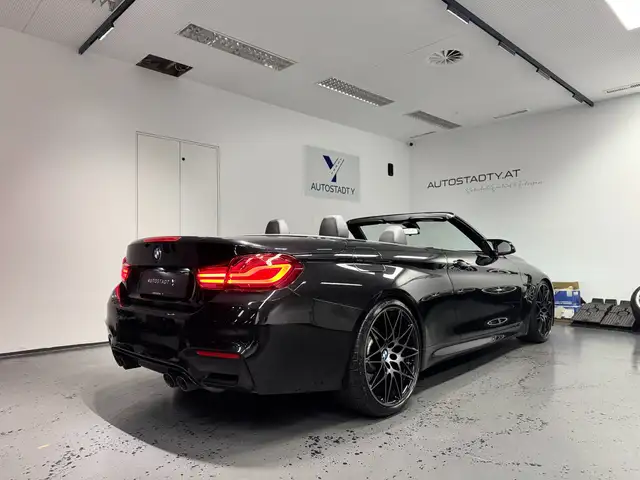 BMW M4 view 13