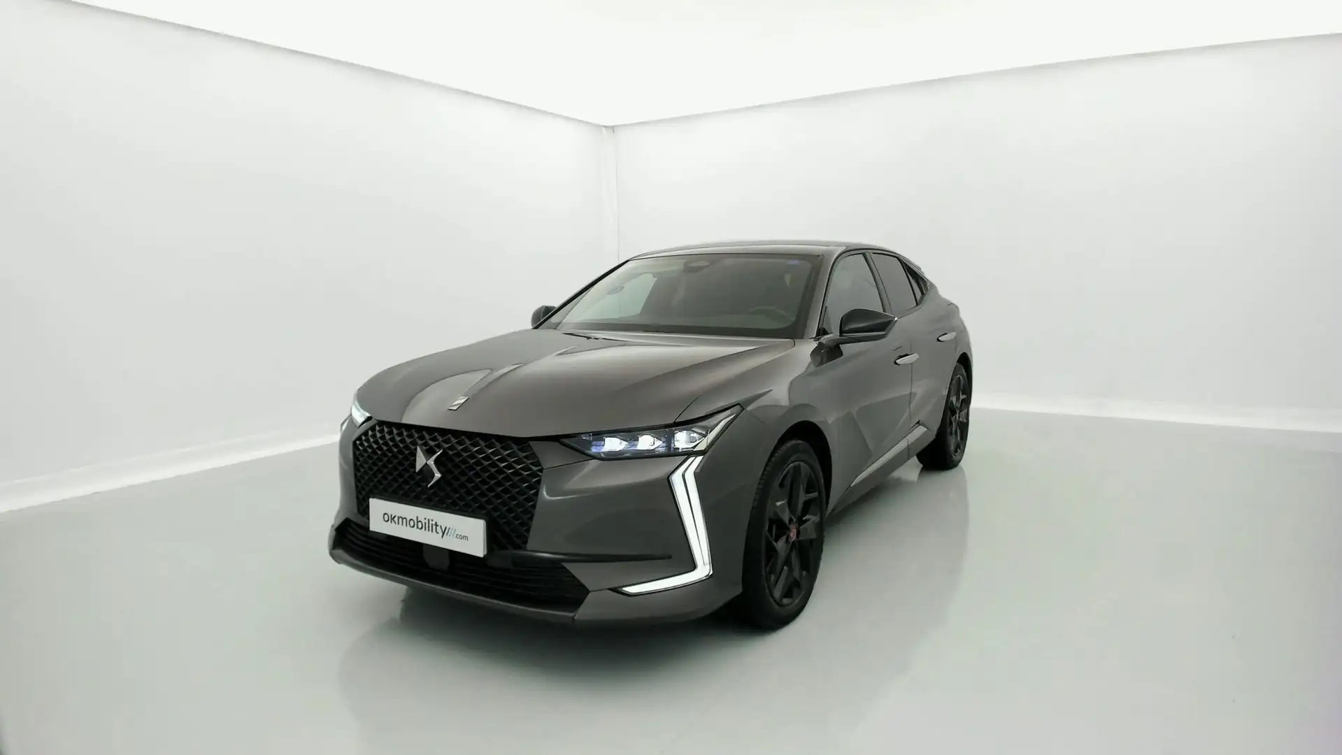 DS Automobiles DS 4 E-TENSE 225 CA performance line + Silber - 1