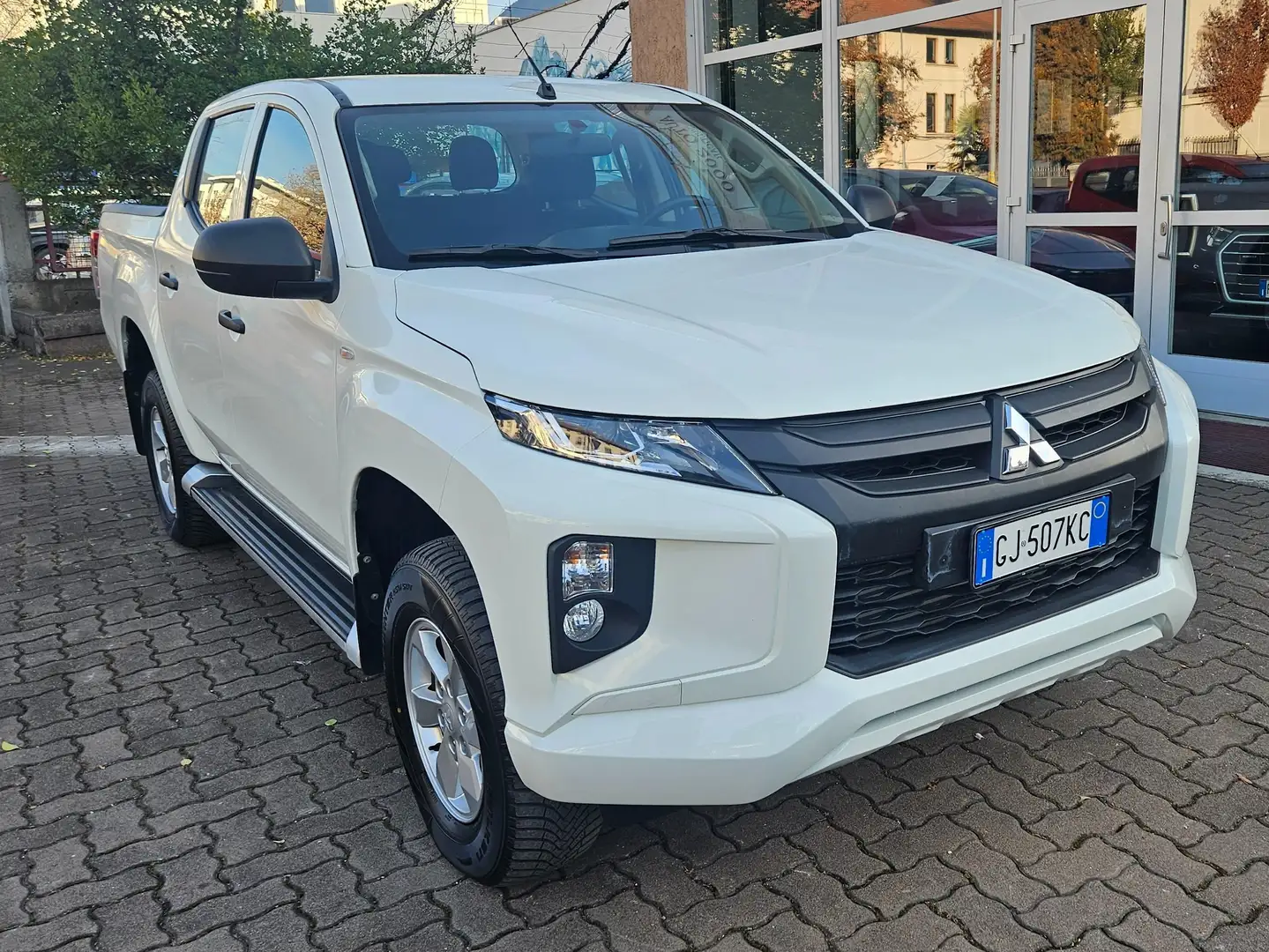 Mitsubishi L200 2.3 DI-D 150CV 4WD DOUBLE CAB INTENSE N1 + IVA Bianco - 1