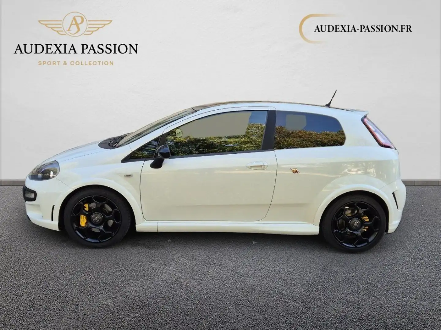 Abarth Punto EVO 1.4 16v Turbo MultiAir 180 SuperSport Weiß - 2