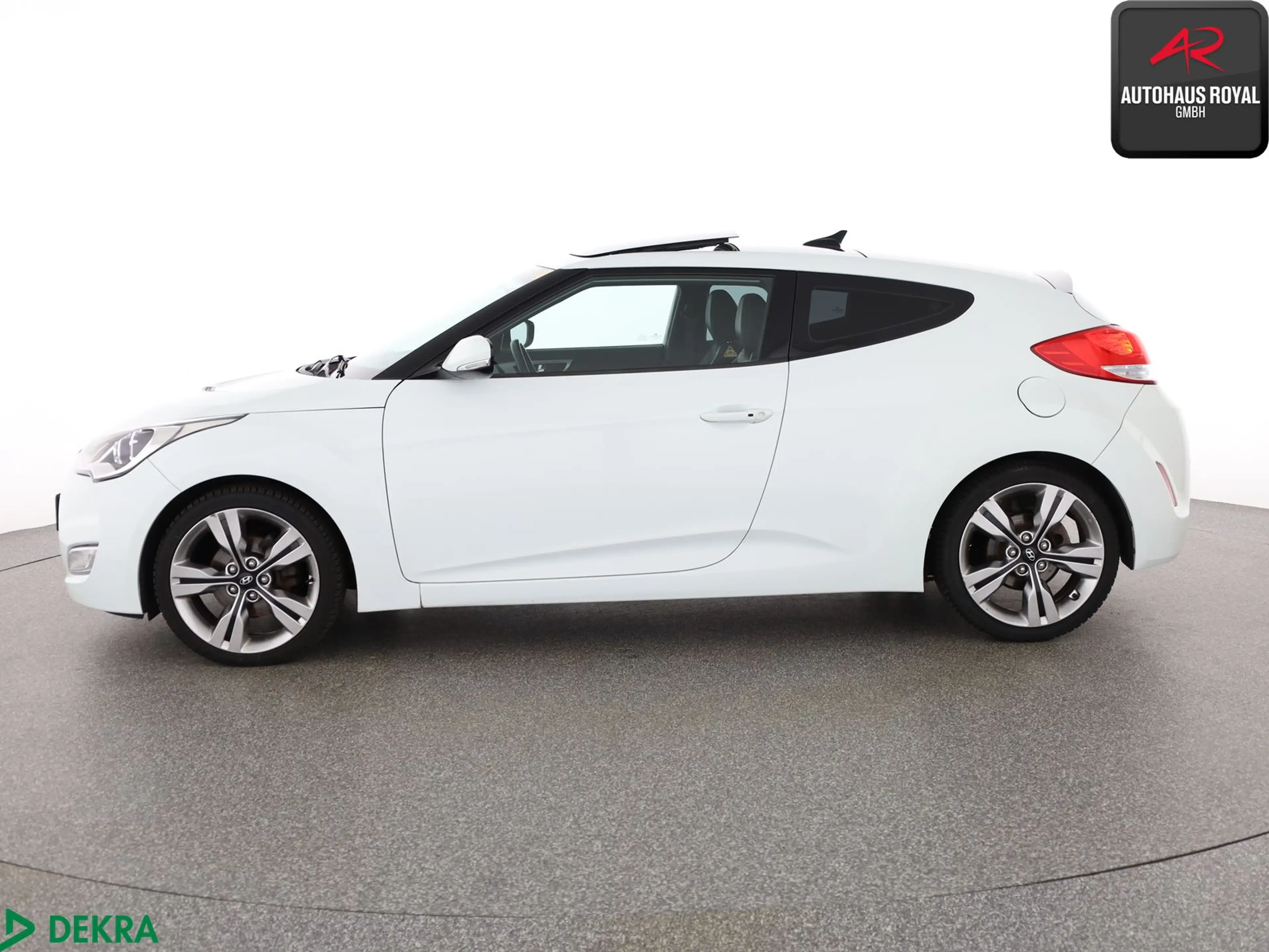 Hyundai VELOSTER Veloster 1.6 GDI PANORAMA,KAMERA,KEYLESS,18ZOLL — photo 2