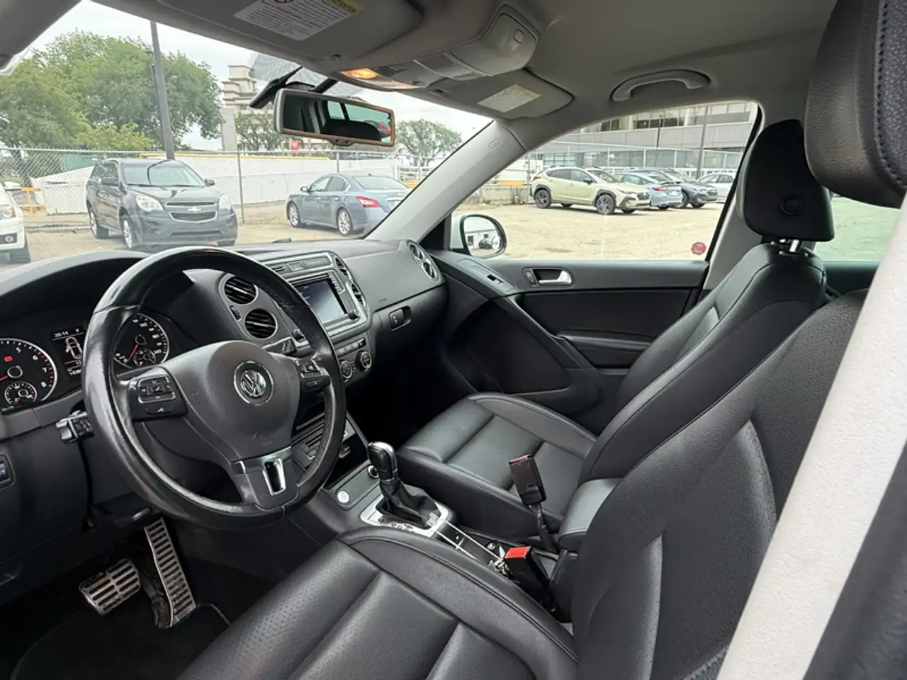 Volkswagen Tiguan снимка Volkswagen Tiguan