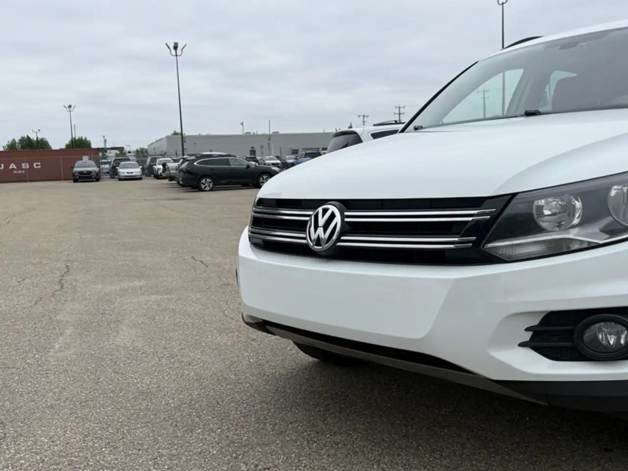 Volkswagen Tiguan снимка Volkswagen Tiguan