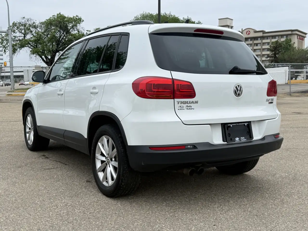 Volkswagen Tiguan снимка Volkswagen Tiguan