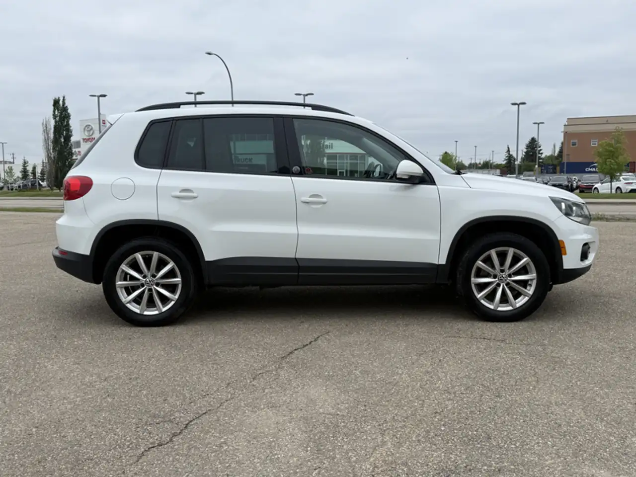 Volkswagen Tiguan снимка Volkswagen Tiguan