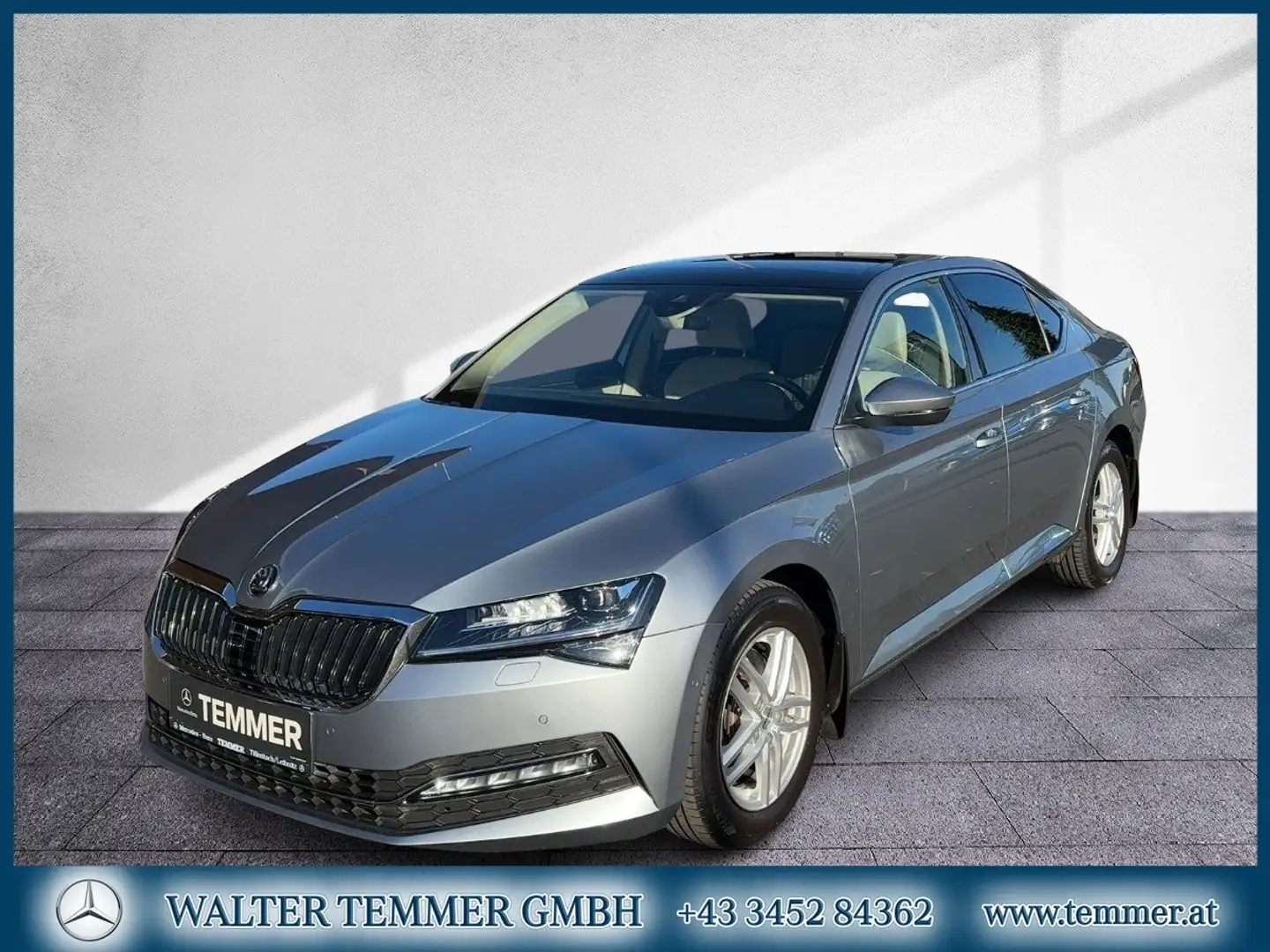 Skoda Superb 1,5 TSI Style DSG LED KAM ACC Pano Gris - 1
