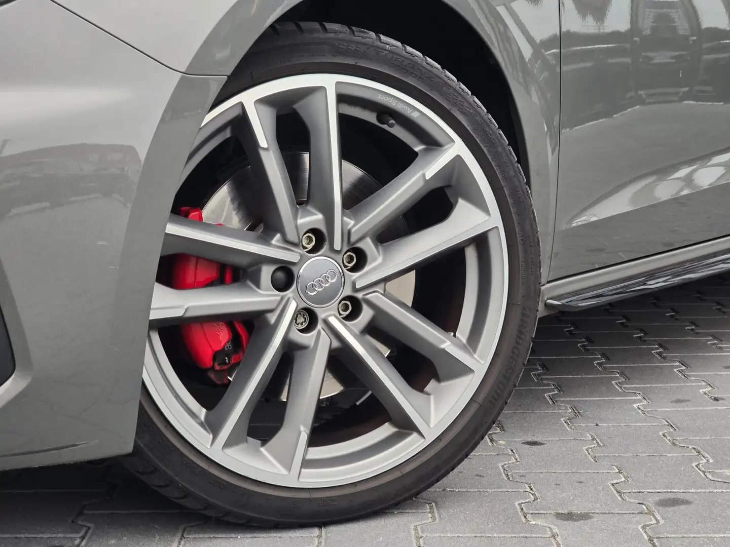 Audi A1 SPORTBACK 40 TFSI Pro Line S Carplay/PDC/LMV Grijs - 2