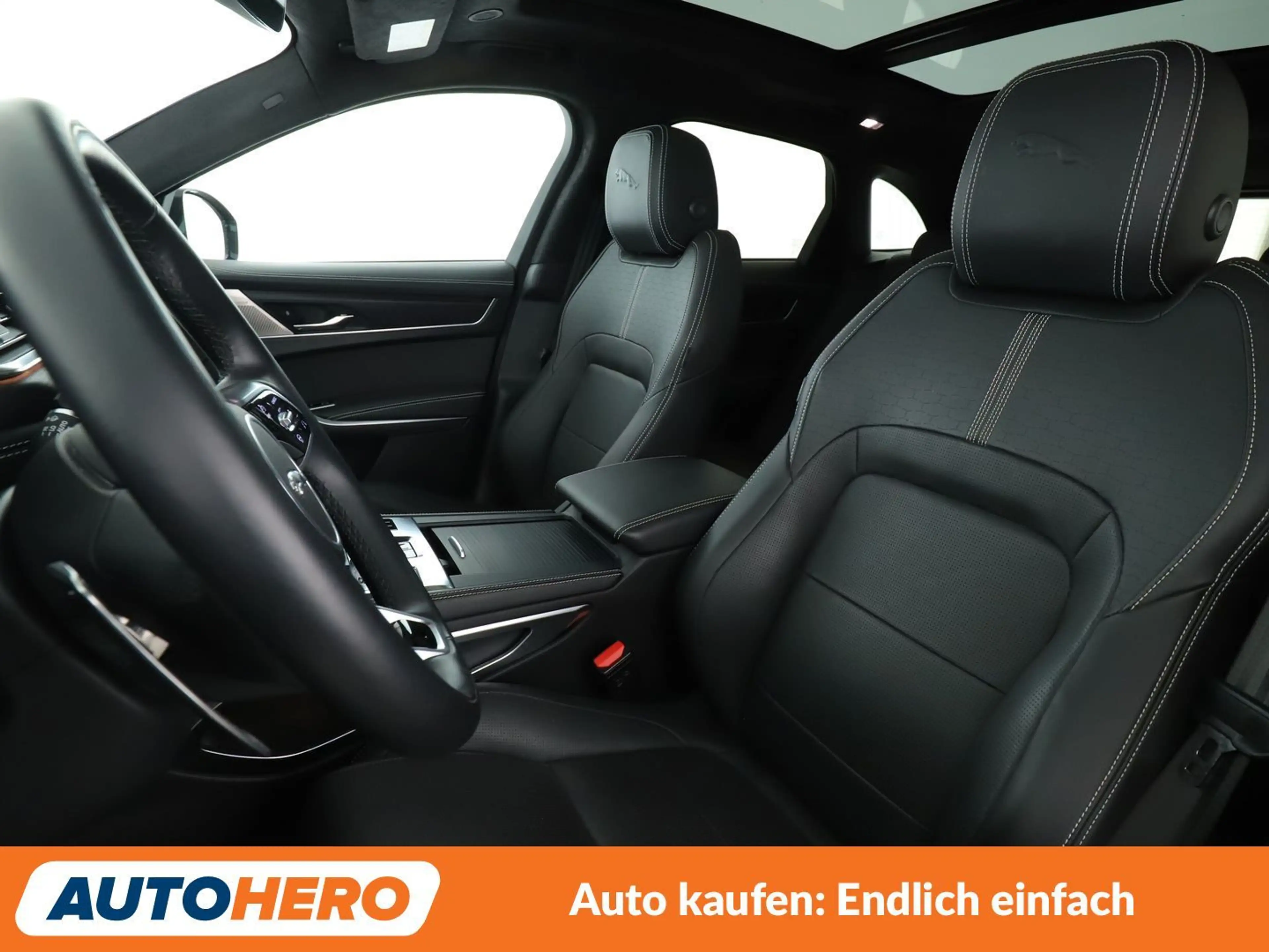 Jaguar F-Pace D300 Mild-Hybrid R-Dynamic SE AWD Aut.*CAM* — photo 10