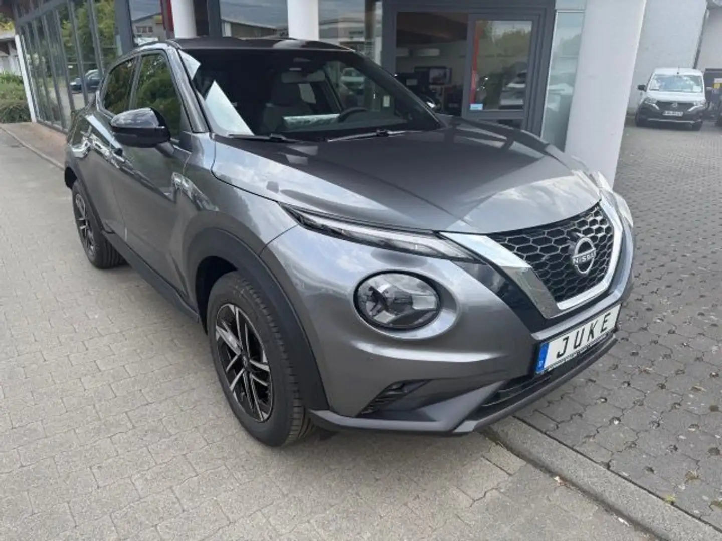 Nissan Juke JUKE 1.0 DIG-T 114 PS 7DCT N-Connecta Winter II Grijs - 1