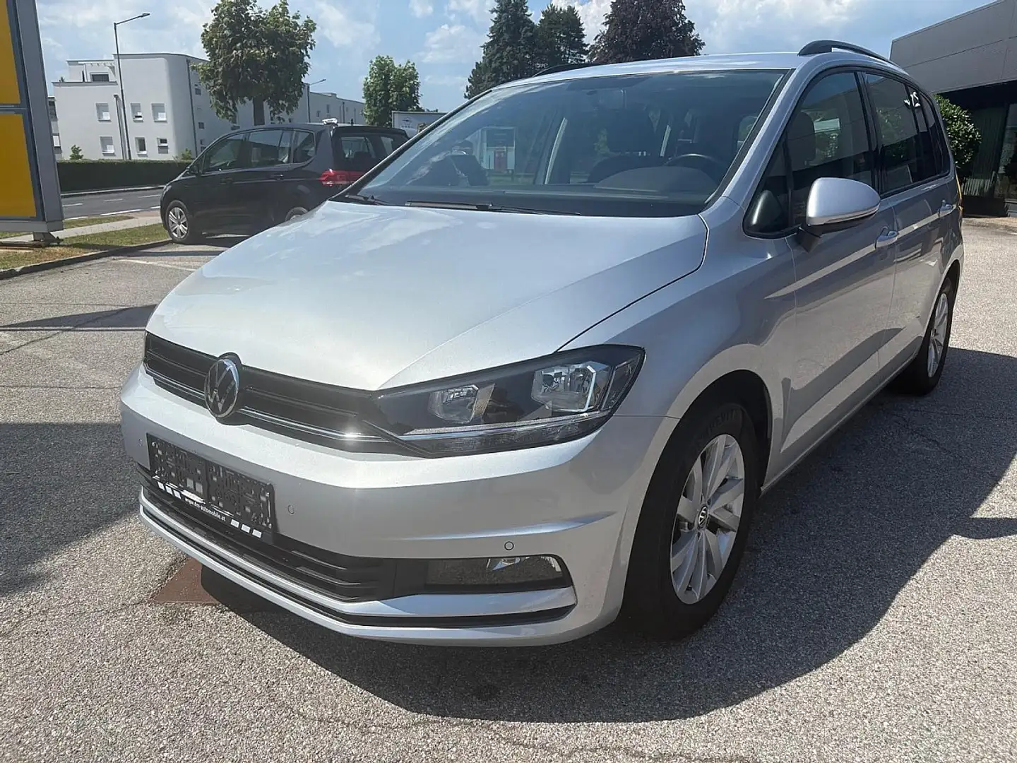 Volkswagen Touran 2,0 TDI Silber - 1