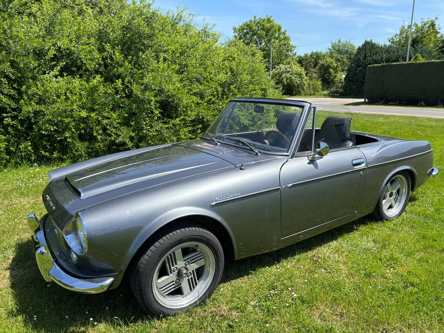 Nissan Datsun Cabriolet Fairlady Silber - 1