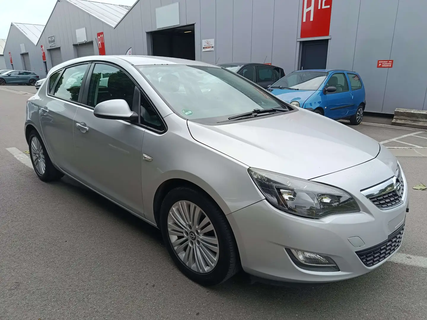 Opel Astra Astra 1.7 CDTi Cosmo Gris - 2