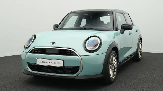 MINI Cooper C Favoured Trim