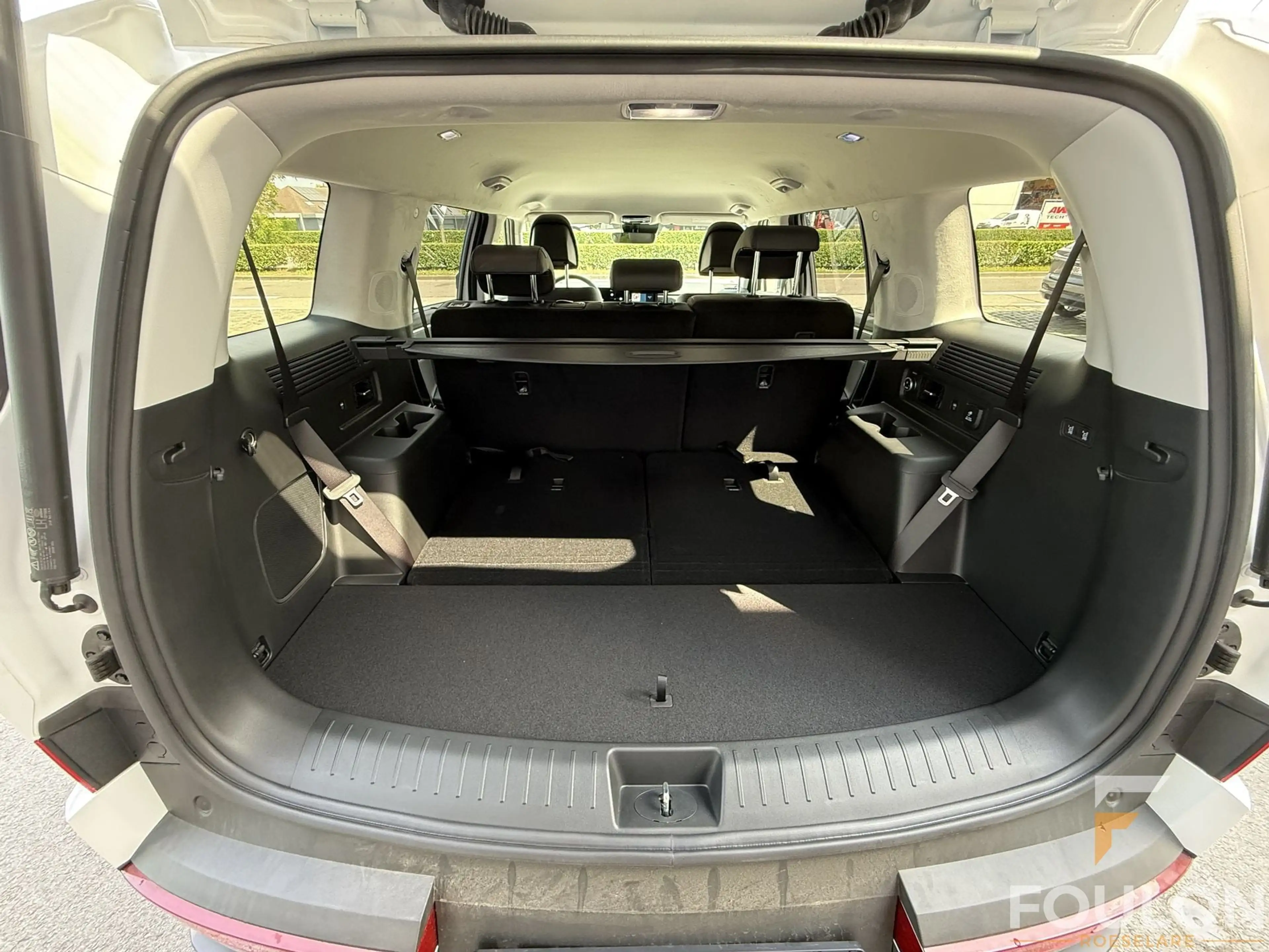 Hyundai SANTA FE 1.6 T-GDI HYBRID 7pl Luxury | STOCK — photo 6