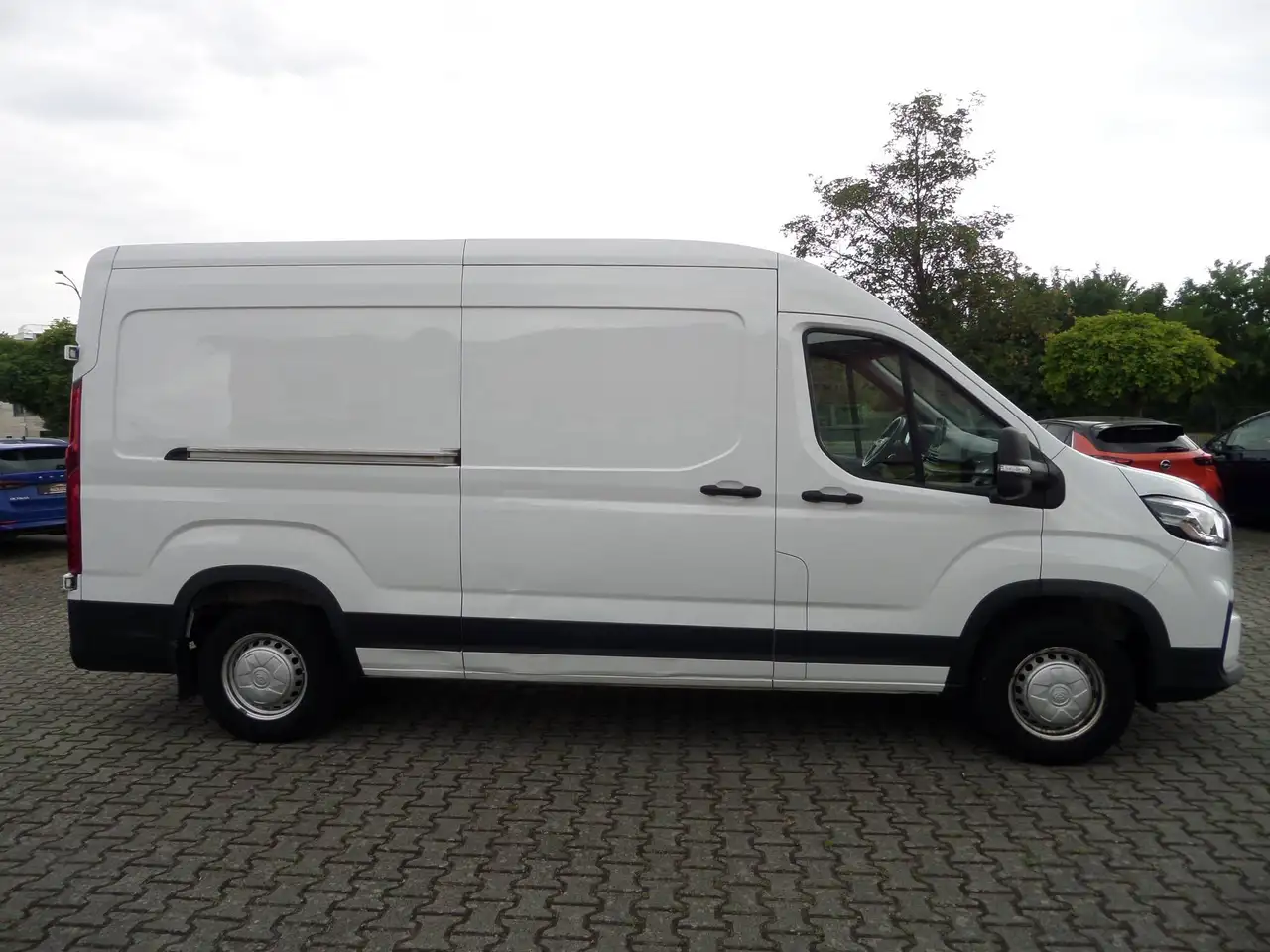 Maxus Deliver 9 2023