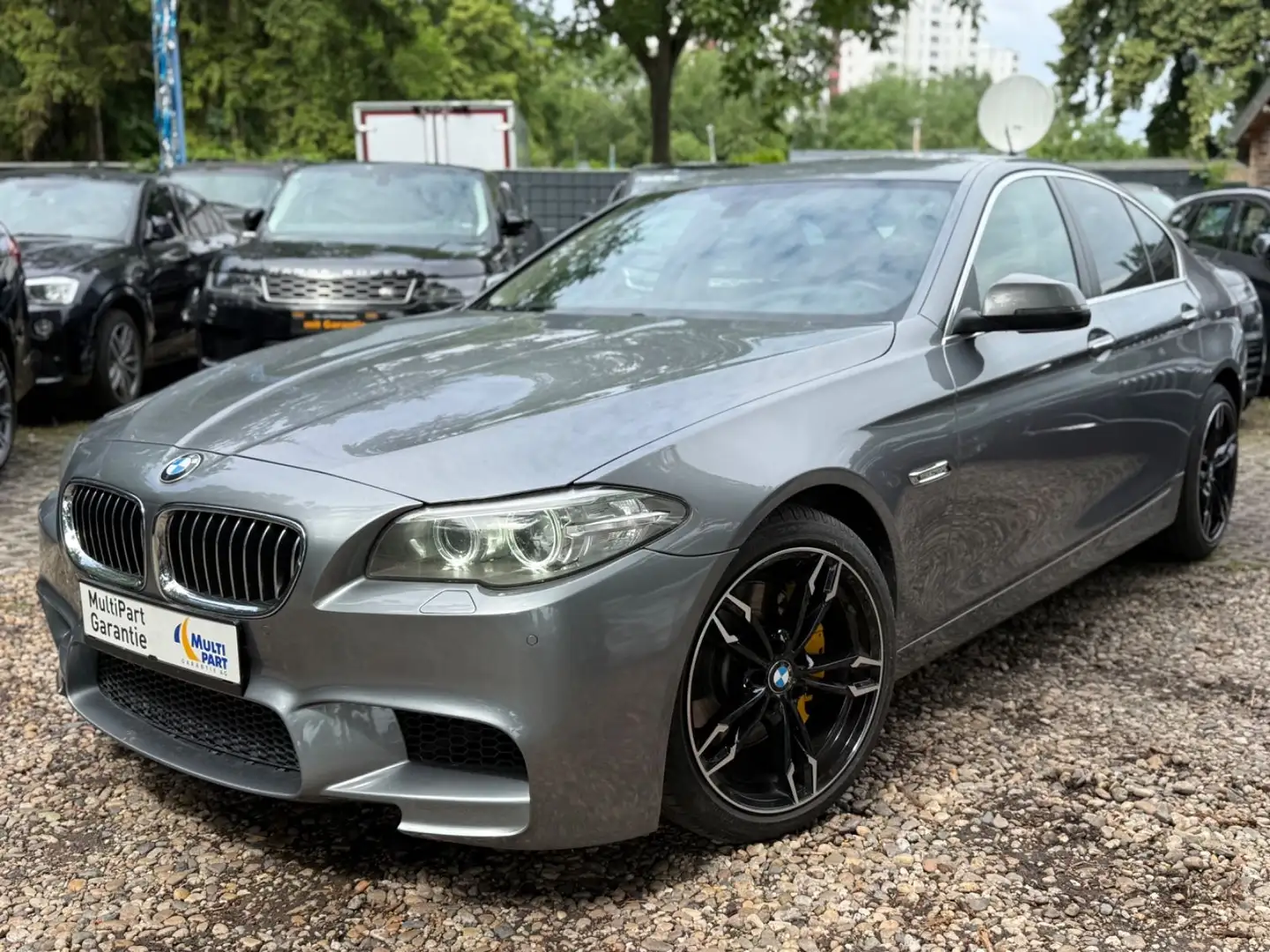 BMW 530 d XDrive Lim.//*SPORT*//*NAVI*//*SH* Gris - 1