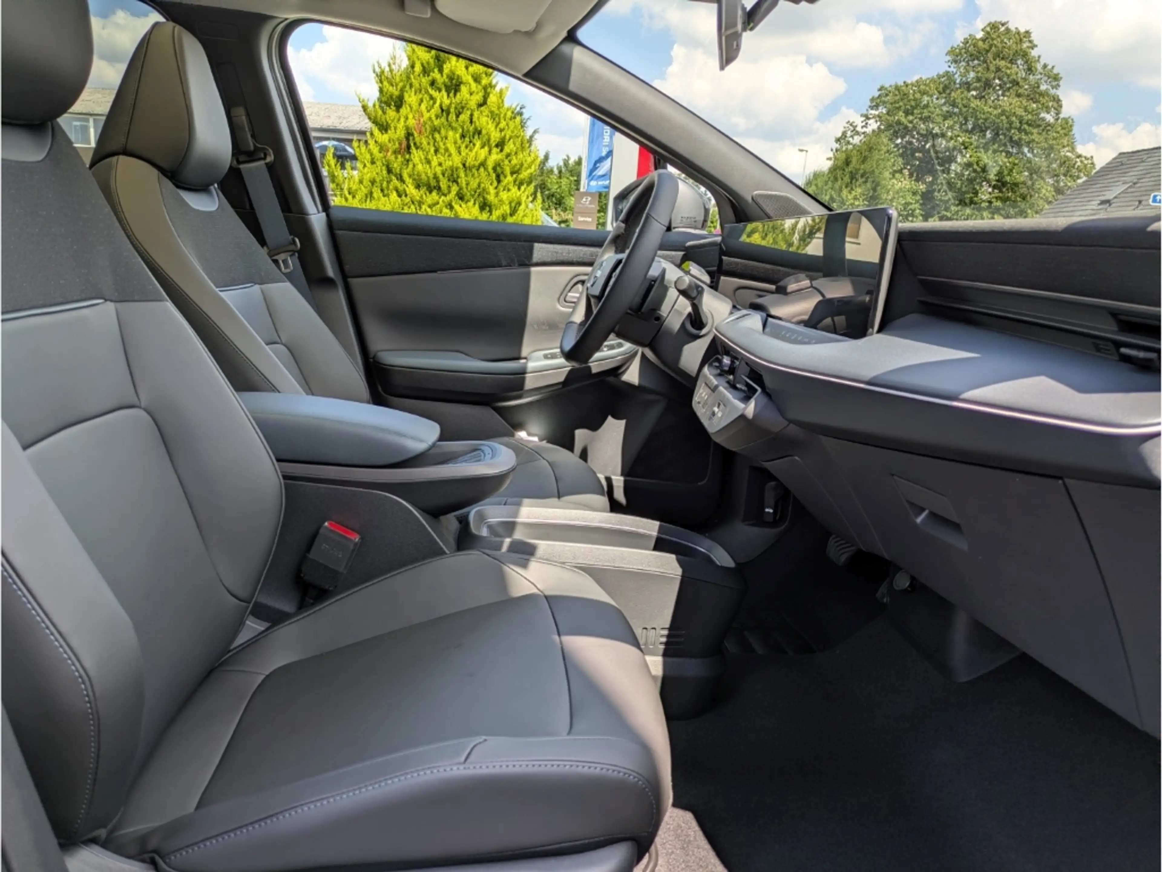 Nissan Leaf (2026) ADVANCE 75kWh V2L 2-Farben HUD Panorama Nav — photo 5