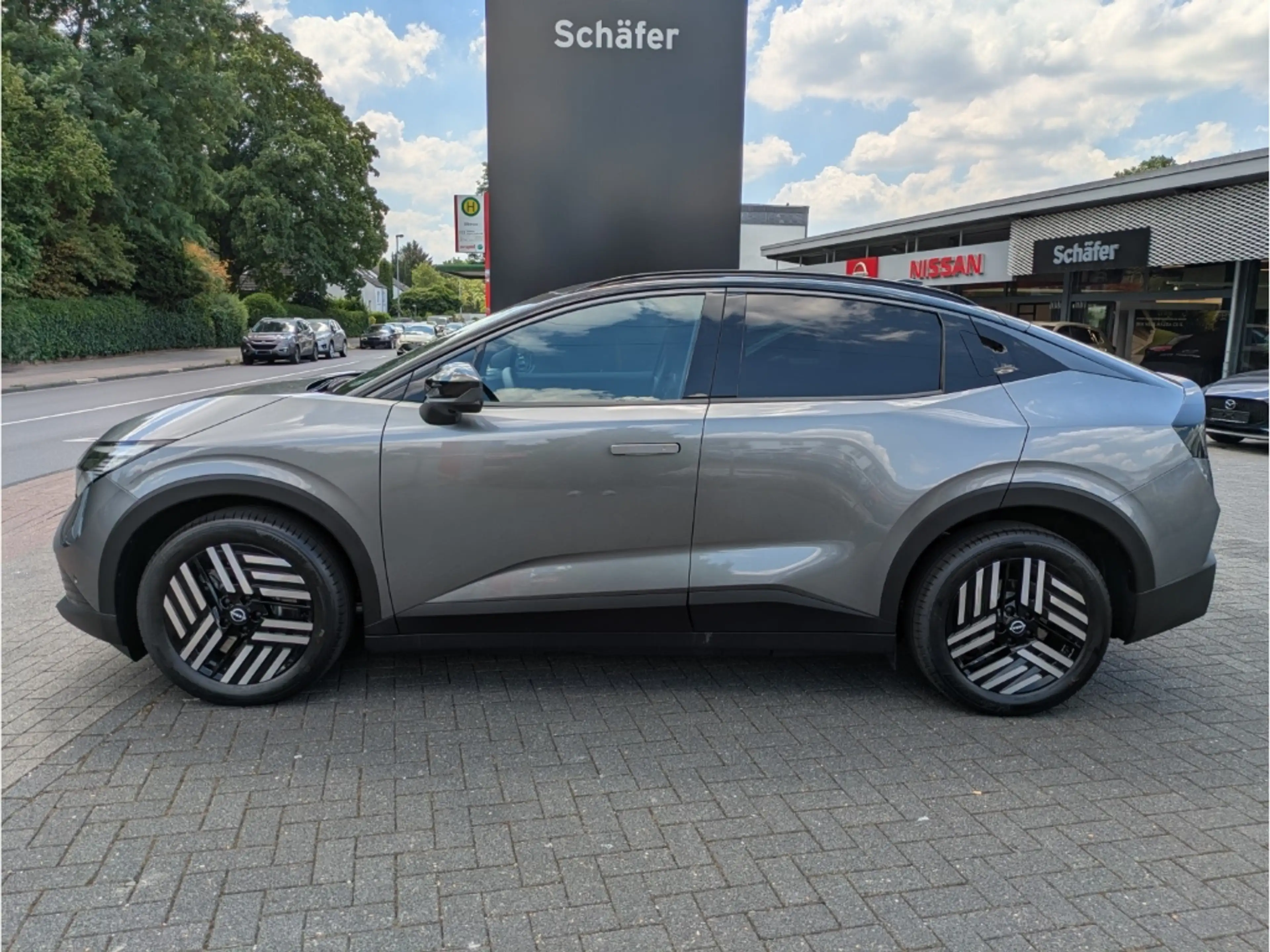 Nissan Leaf (2026) ADVANCE 75kWh V2L 2-Farben HUD Panorama Nav — photo 3