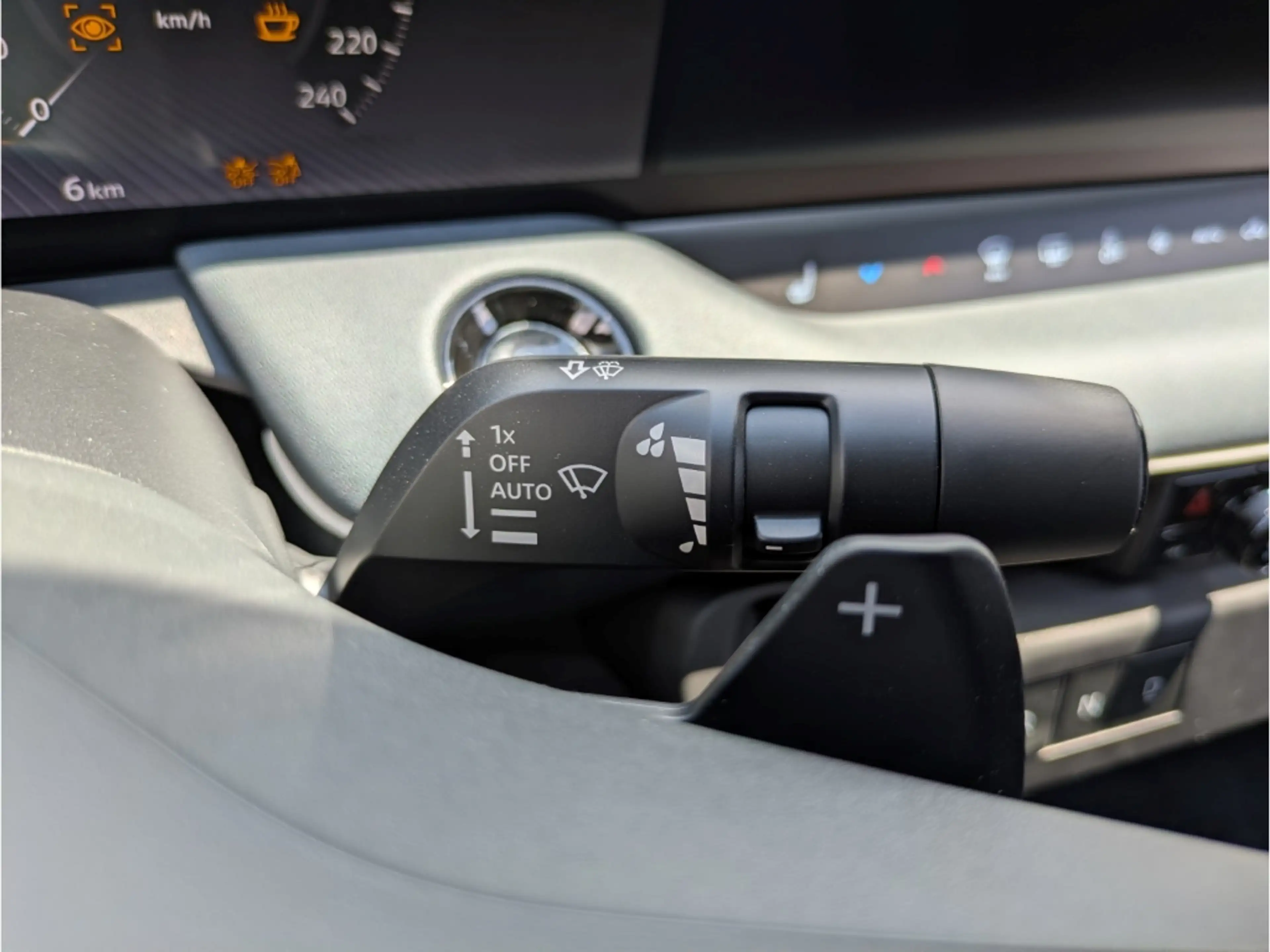Nissan Leaf (2026) ADVANCE 75kWh V2L 2-Farben HUD Panorama Nav — photo 10