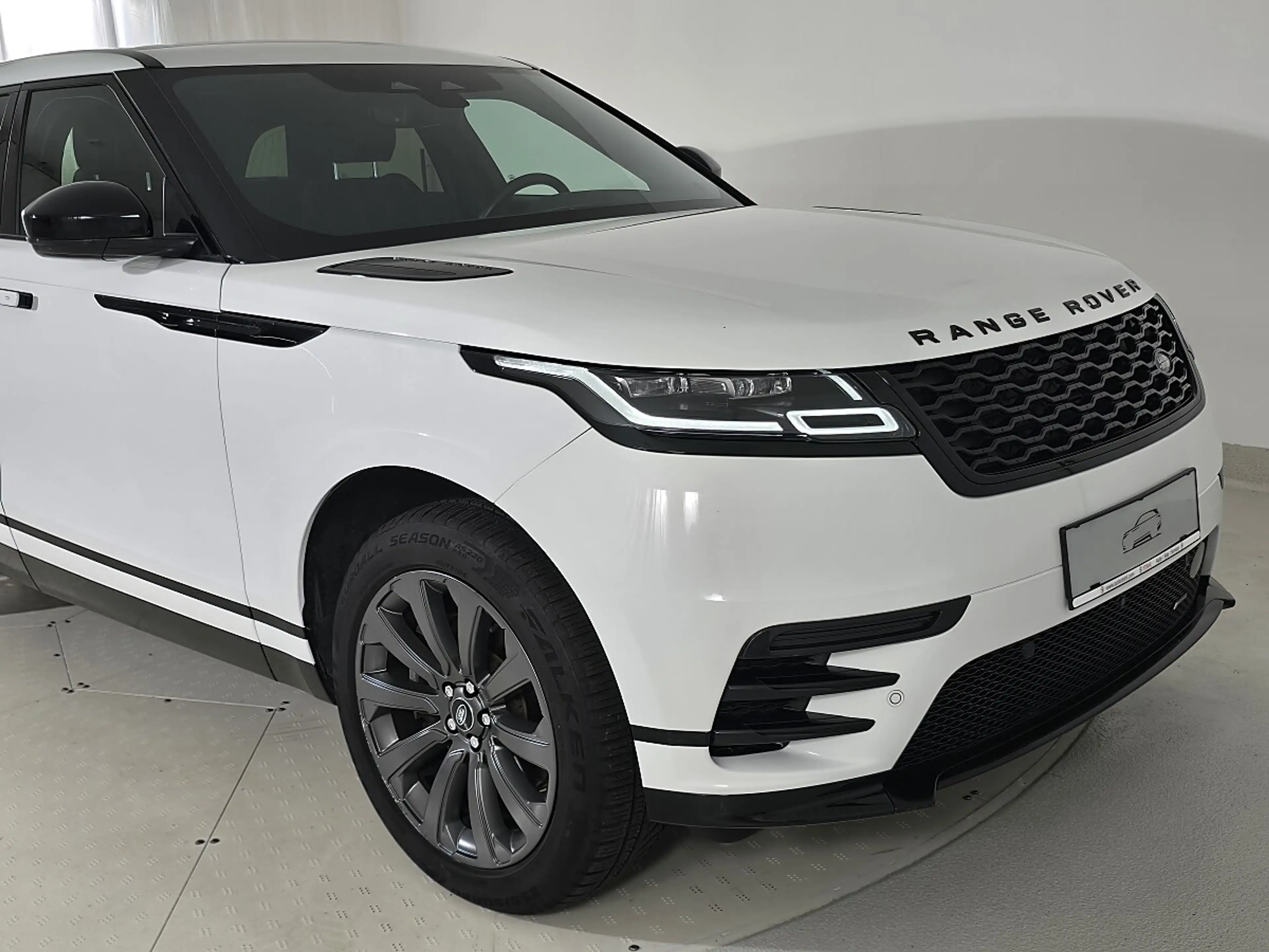 Land Rover Range Rover Velar 2.0 | Auto Stahl Wien 22 — photo 8