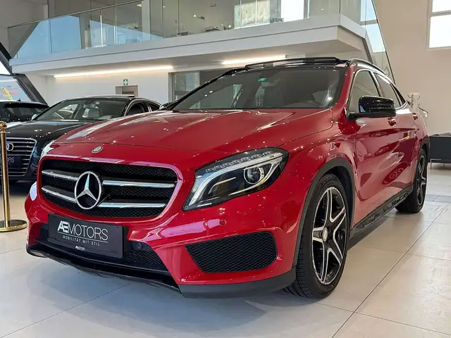 Mercedes-Benz GLA 220 CDI 4MATIC Aut. // AMG-LINE // PANO // KREDIT /...