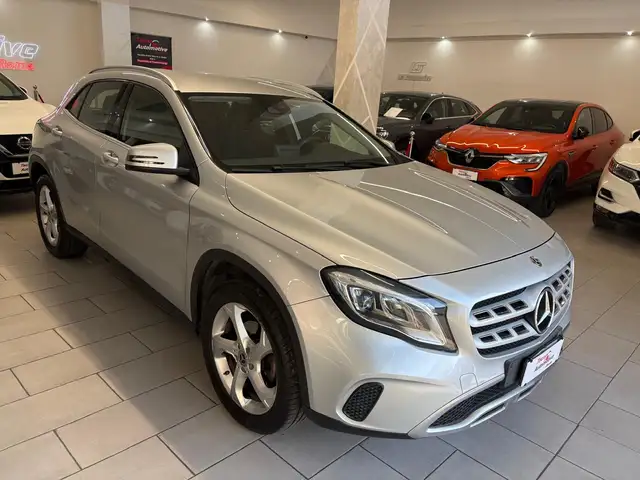 Mercedes-Benz GLA 200 d Sport auto *SUPER PROMO*LED*Telecamera*P.elettrico*