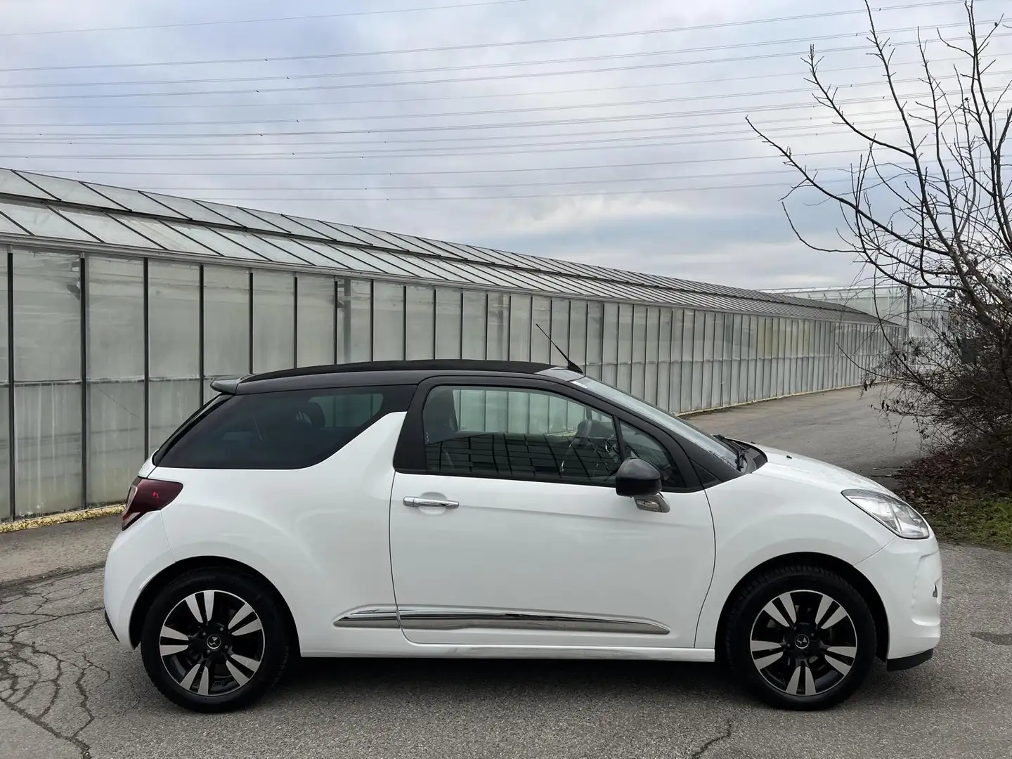 DS Automobiles DS 3 DS3 S&S SoChic Cabrio PDC LED 1.Besitz Servicebuch Weiß - 2