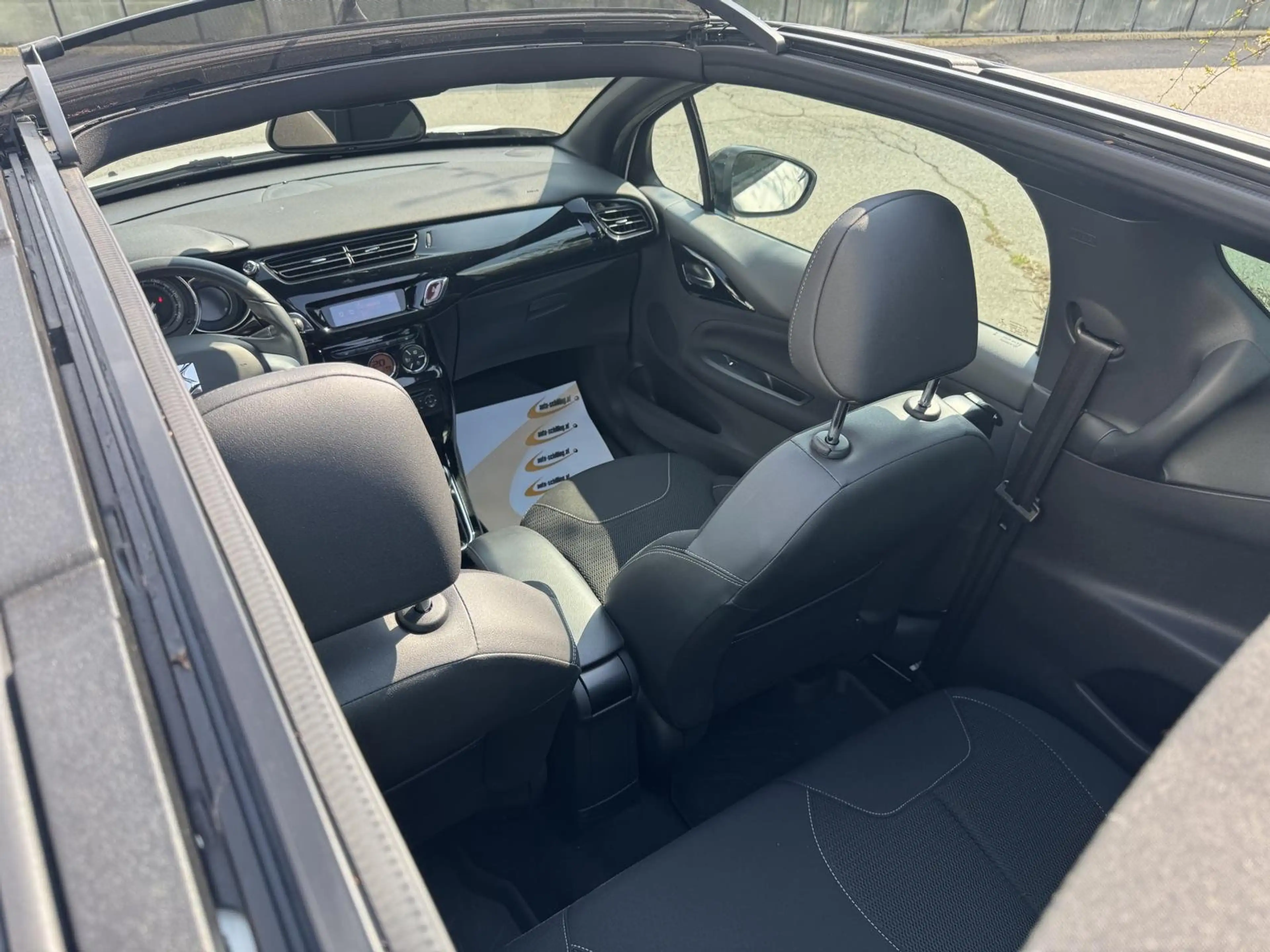 DS Automobiles DS 3 DS3 S&S SoChic Cabrio PDC LED 1.Besitz Servicebuch — photo 10
