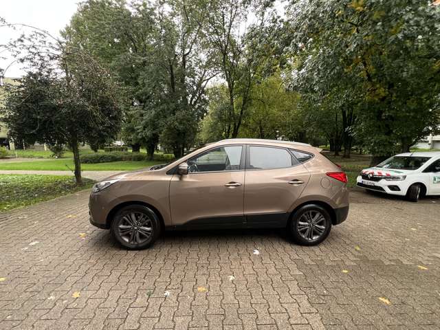 Imagine Hyundai iX35 2.0 CRDi 4WD Automatik