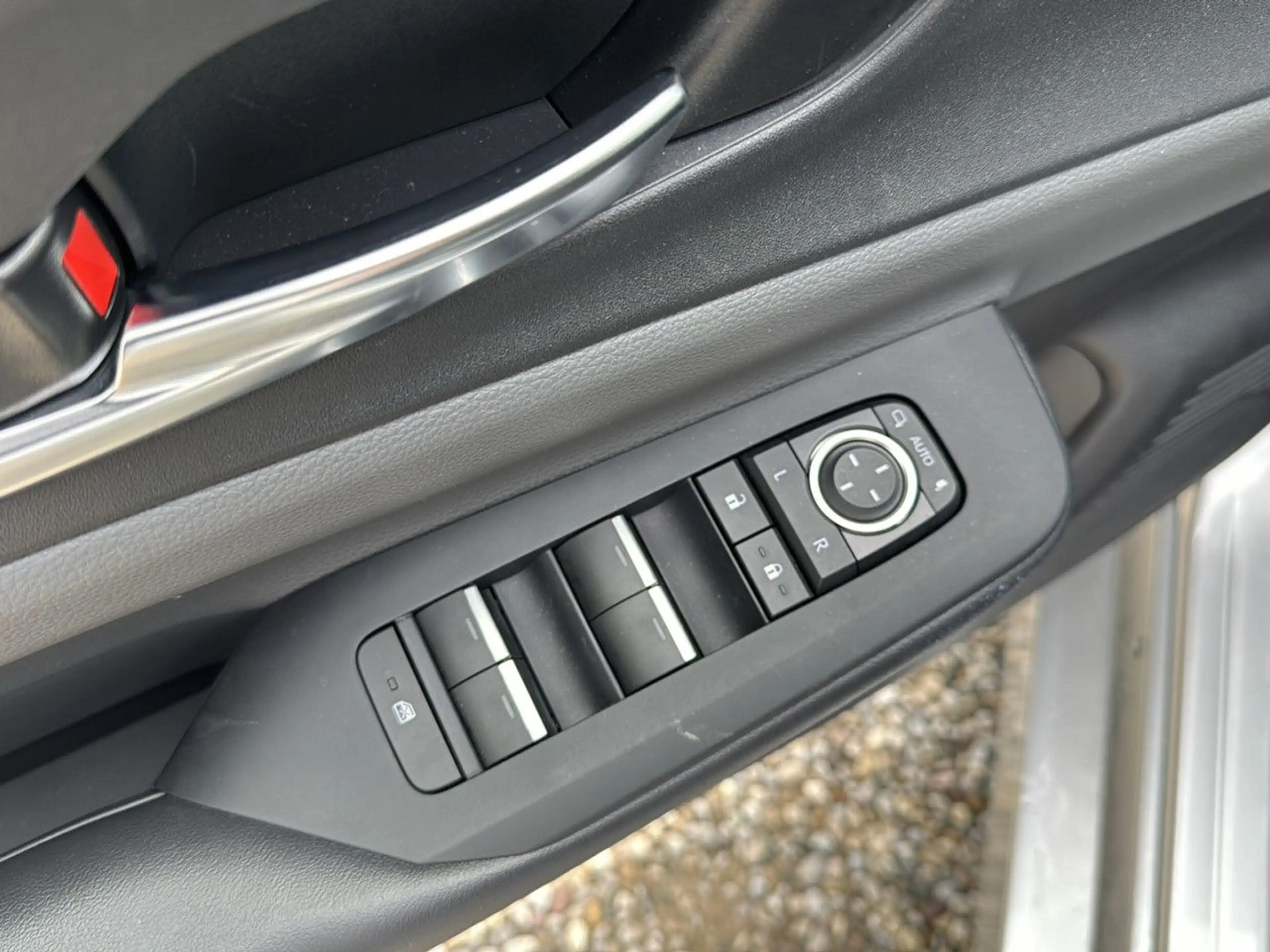 Toyota Prius Plug-in Hybrid UPE 48170! Sportpaket Navi — photo 10