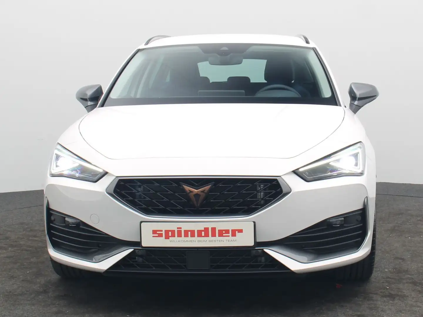 CUPRA Leon Sportstourer 1.5 eTSI DSG / Navi, Matrix Weiß - 2