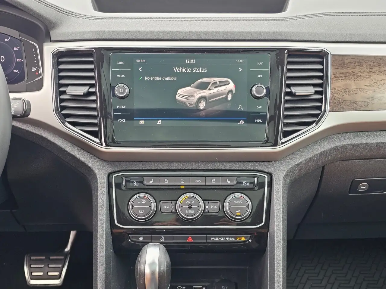 Volkswagen Atlas снимка Volkswagen Atlas