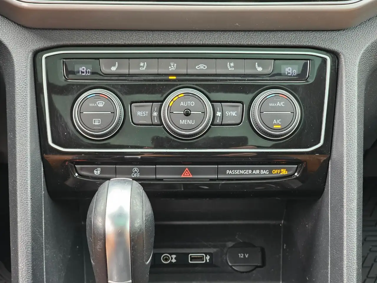 Volkswagen Atlas снимка Volkswagen Atlas