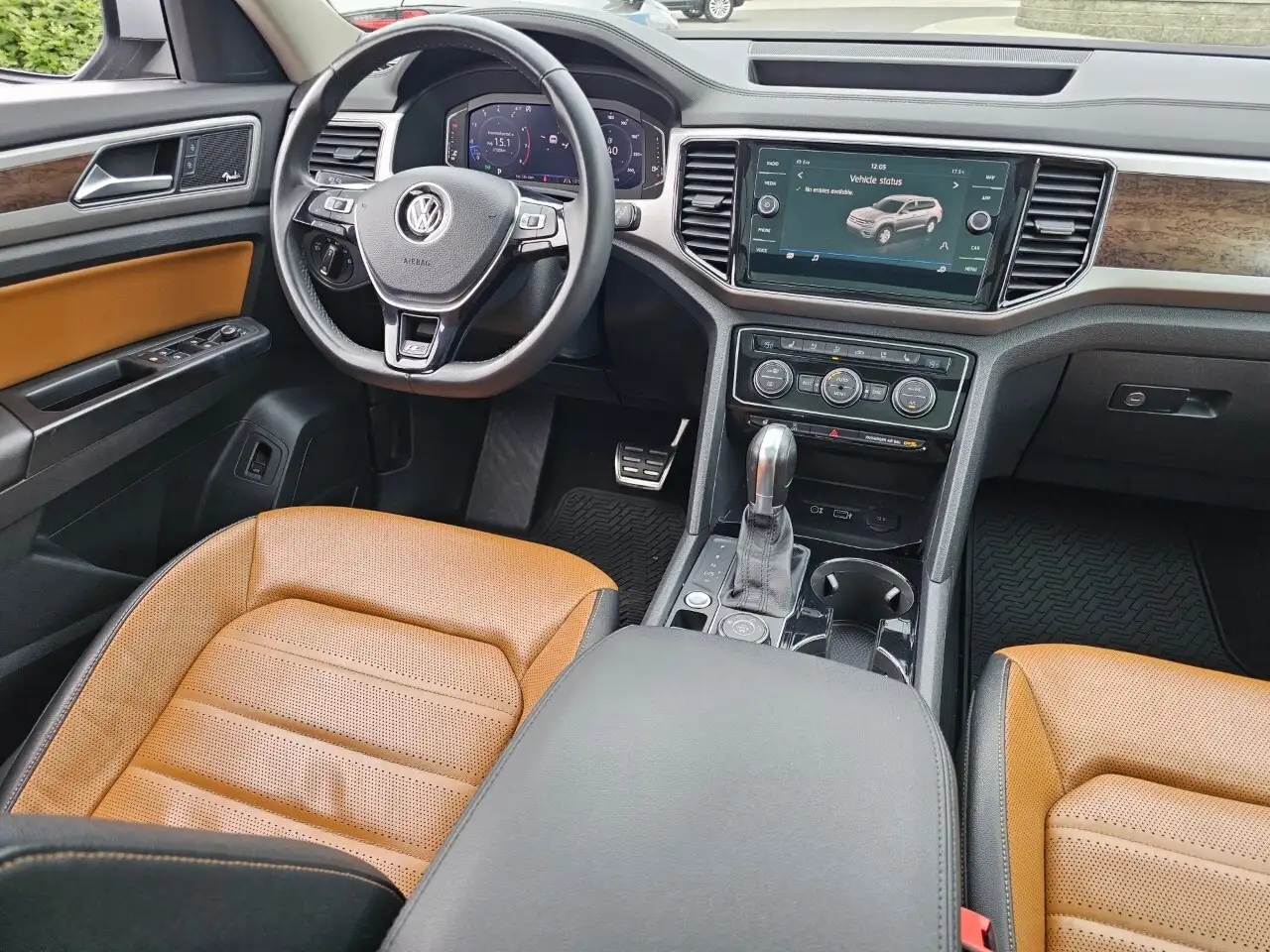 Volkswagen Atlas снимка Volkswagen Atlas