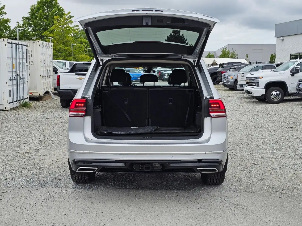 Volkswagen Atlas снимка Volkswagen Atlas