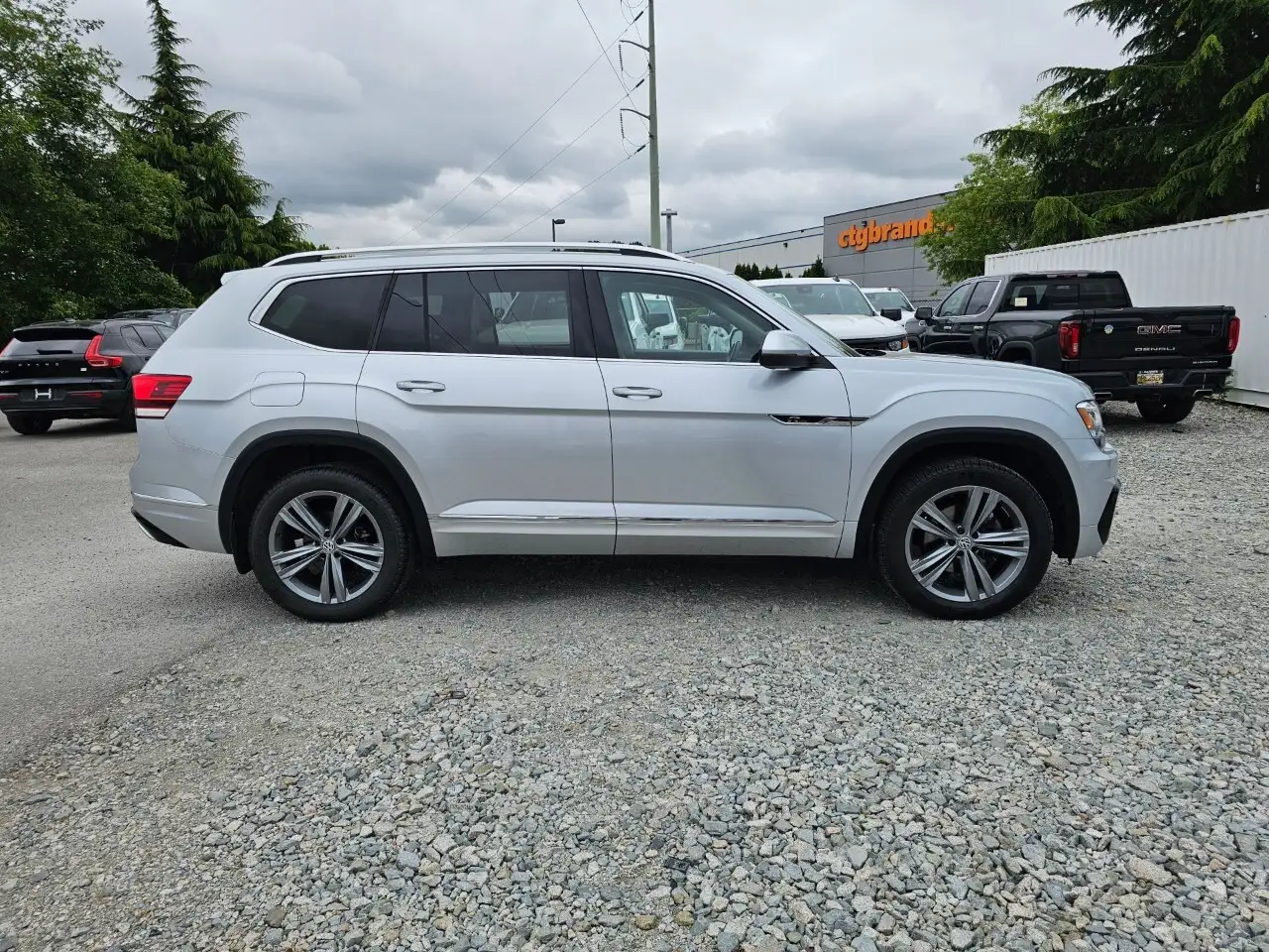 Volkswagen Atlas снимка Volkswagen Atlas