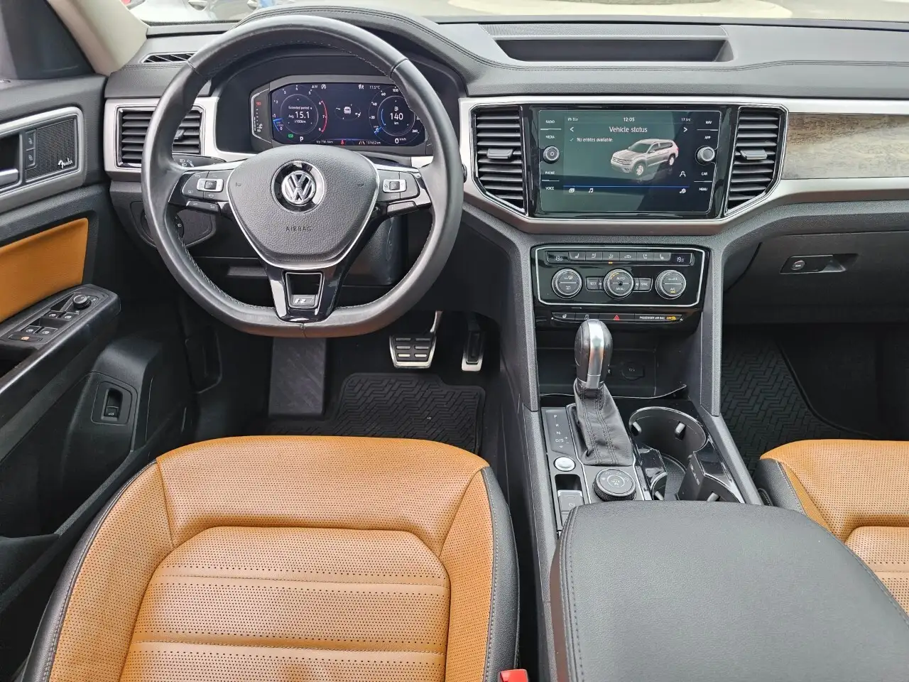 Volkswagen Atlas снимка Volkswagen Atlas