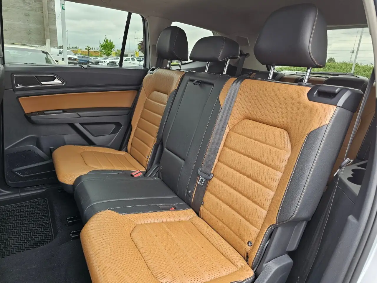 Volkswagen Atlas снимка Volkswagen Atlas