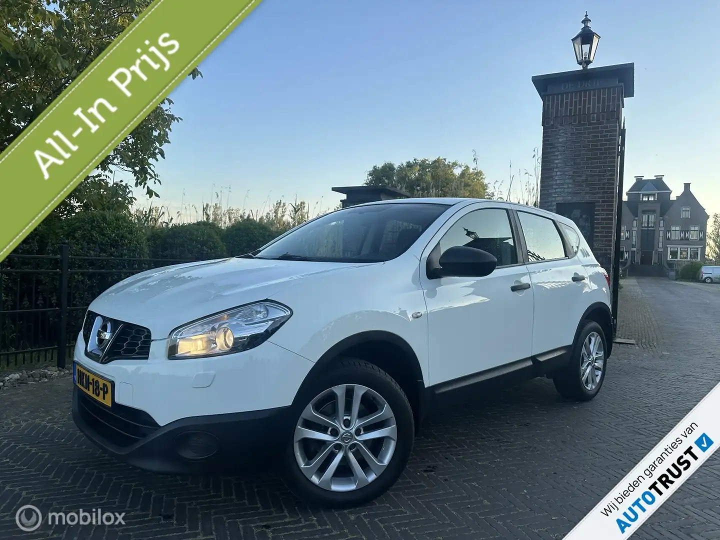 Nissan Qashqai 1.6 Automaat Trekhaak Navi GARANTIE Wit - 1
