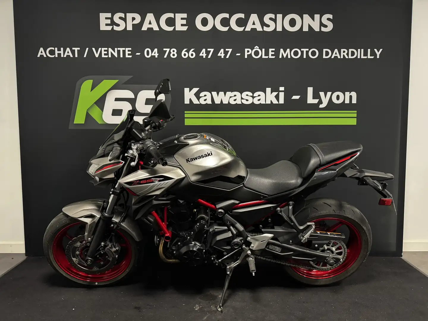 Kawasaki Z 650 Grau - 2