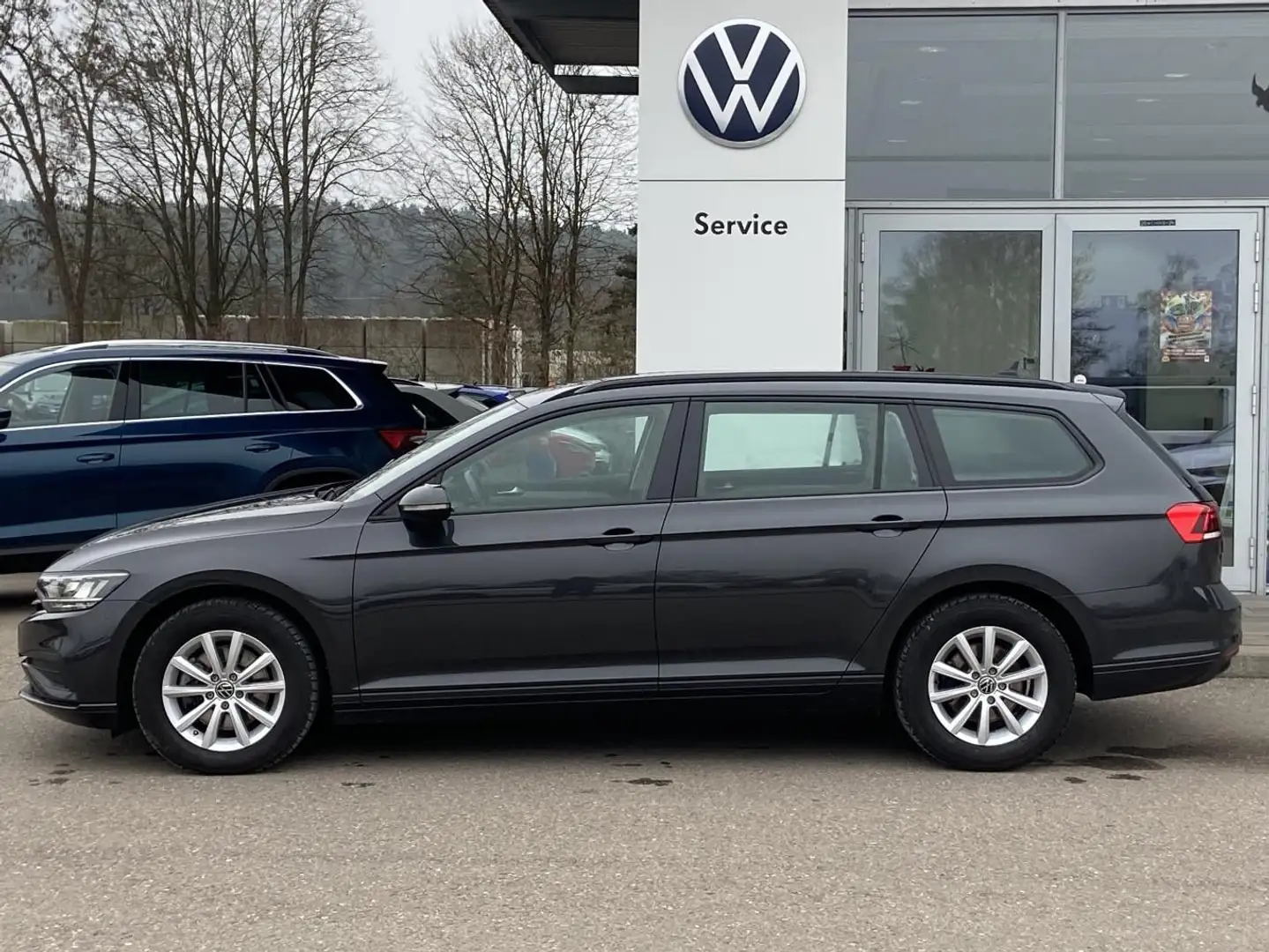 Volkswagen Passat Variant 2.0 TDI DSG AHK+NAVI+LED+KAMERA+A Grau - 2