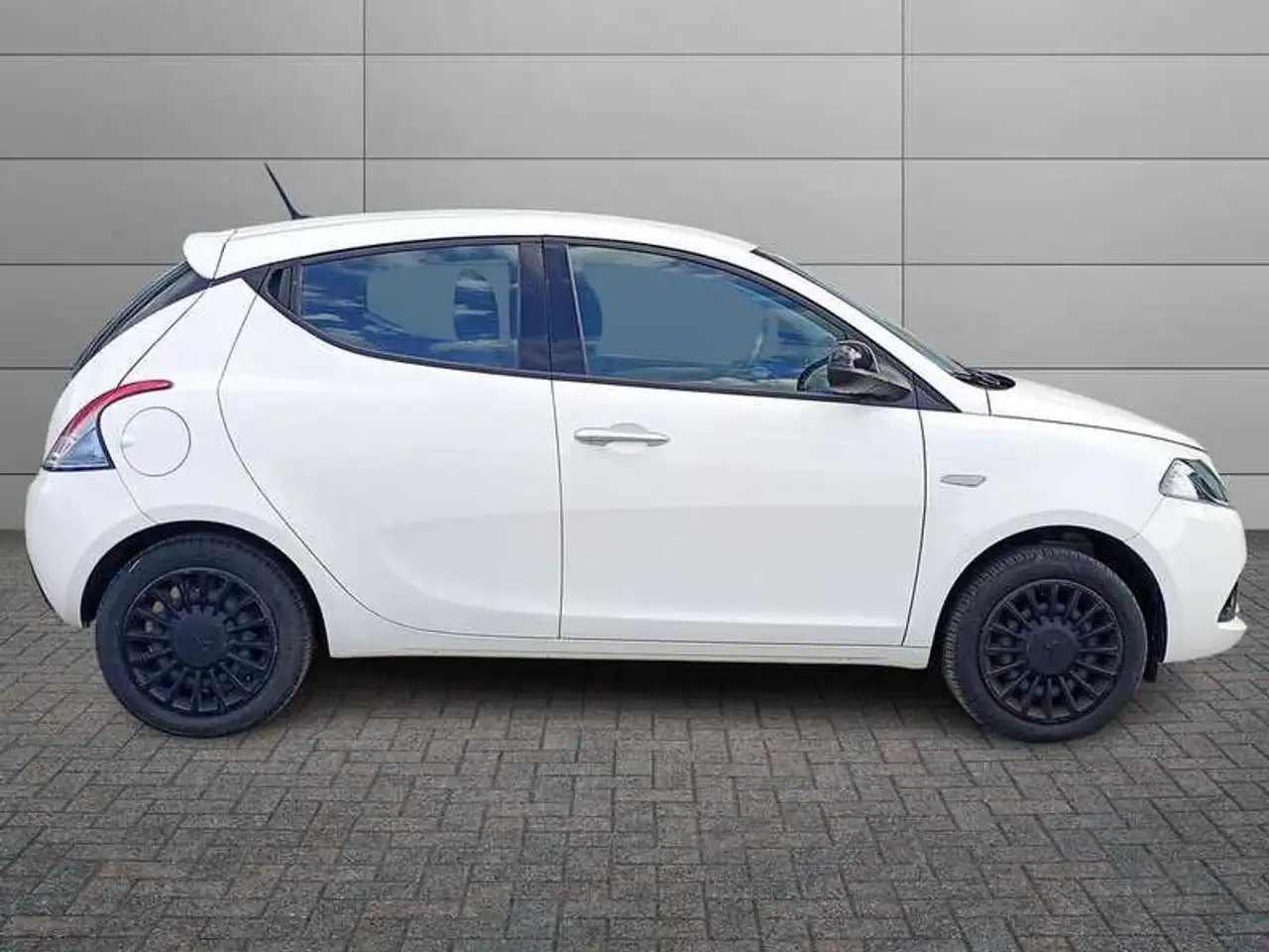 Lancia Ypsilon 2022