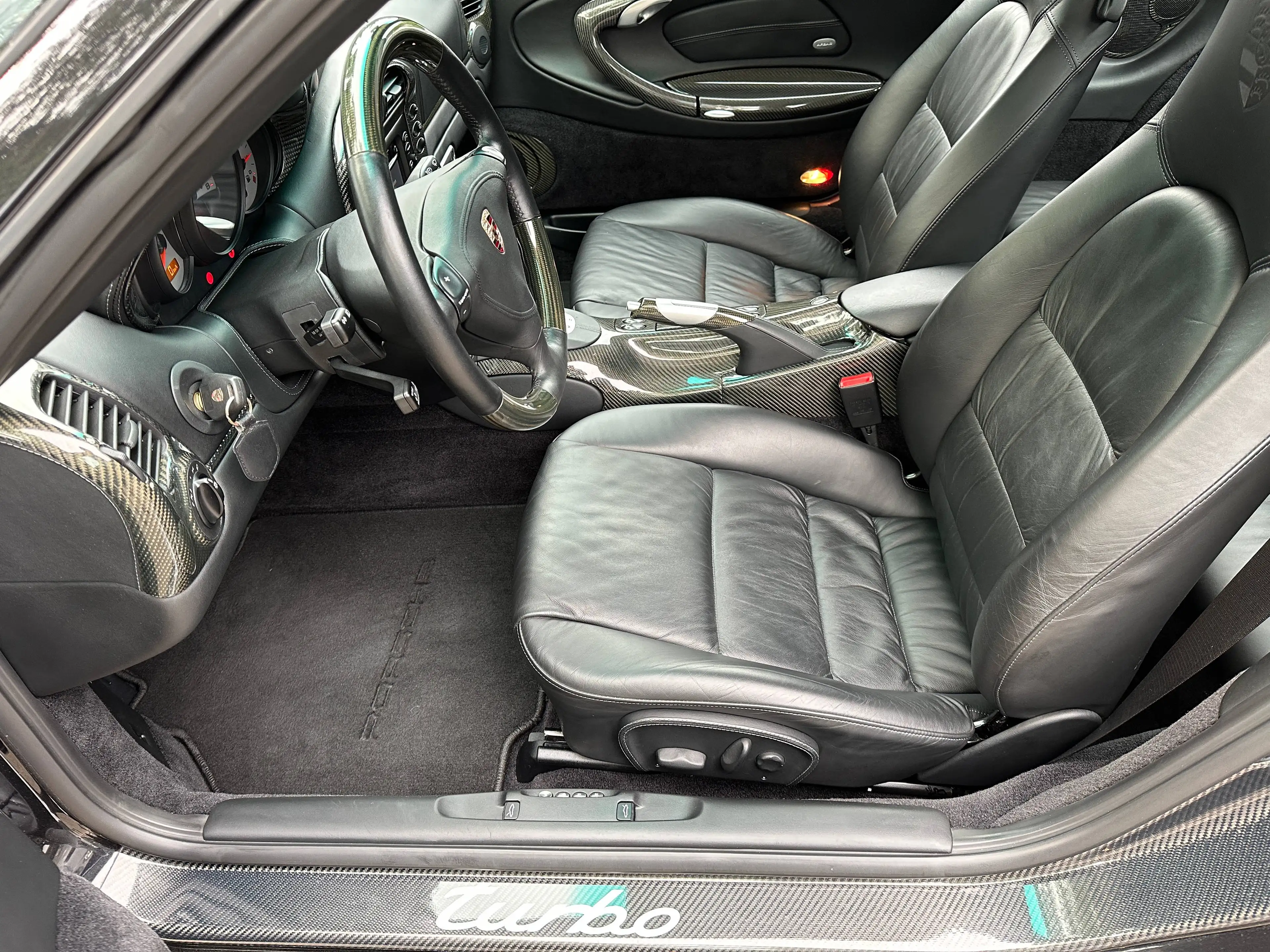 Porsche 996 911 996 Turbo RUF R-Turbo 550 +CARBON+WLS+DACH+TIPTRONIC+HISTORIE+ — photo 8