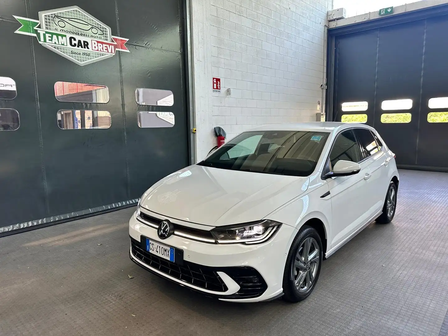 Volkswagen Polo Polo VI 2022 1.0 tsi R-Line 95cv dsg Bianco - 1